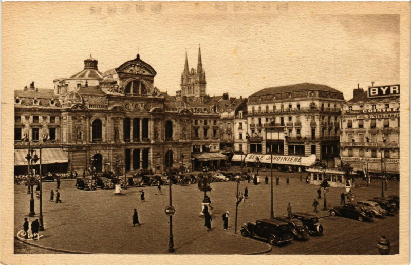 Carte postale ancienne Angers - Place du Ralliement à Angers