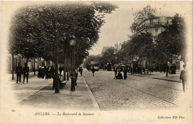 Carte postale ancienne Angers - Le Boulevard de Saumur à Angers