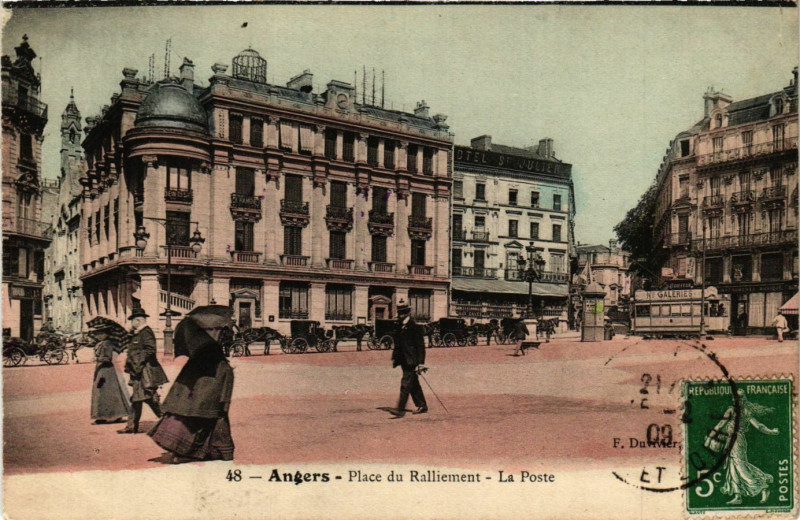 Carte postale ancienne Angers - Place du Ralliement - La Poste à Angers