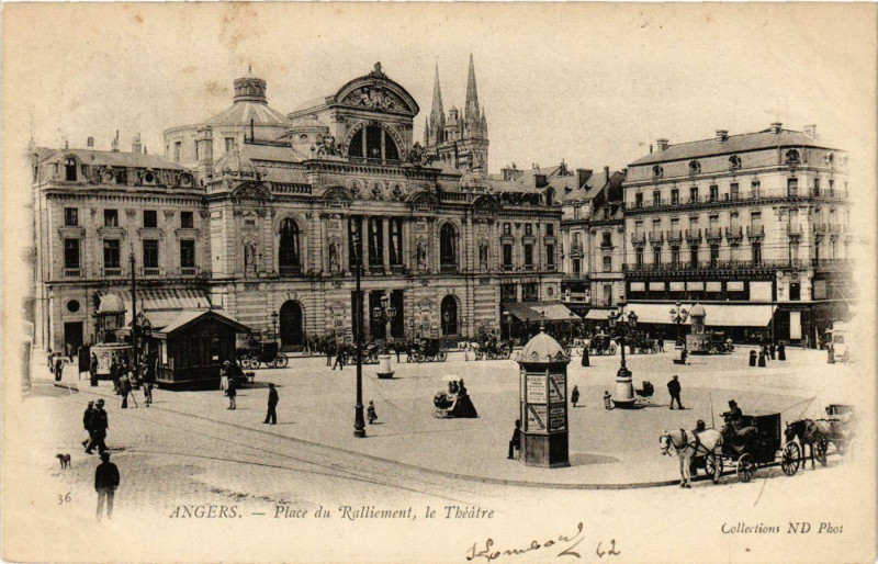 Carte postale ancienne Angers - Place du Ralliement le Théatre à Angers