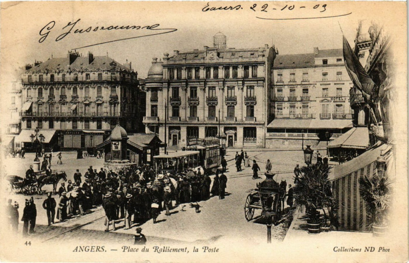 Carte postale ancienne Angers - Place du Rolliement la Poste à Angers