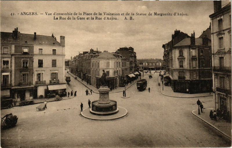 Carte postale ancienne Angers - Vue d'ensemble de la Place de la Visitation et de la à Angers