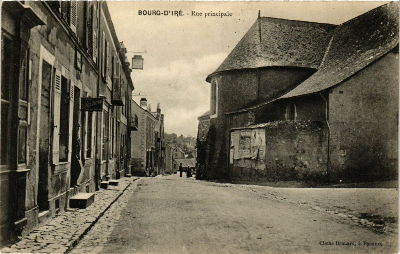 Carte postale ancienne Boirg - d'Ire - Rue principale