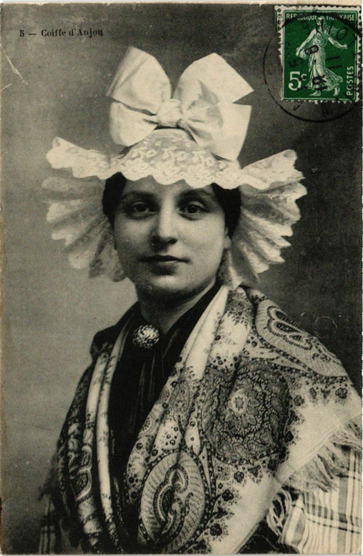 Carte postale ancienne Coiffe d'Anjou