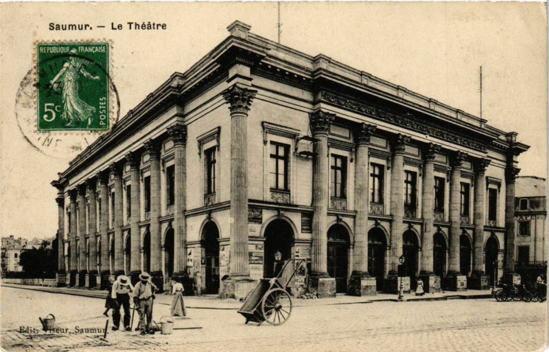 Carte postale ancienne Saumur - Le Théatre à Saumur
