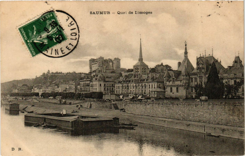 Carte postale ancienne Saumur - Quai de Limoges à Saumur
