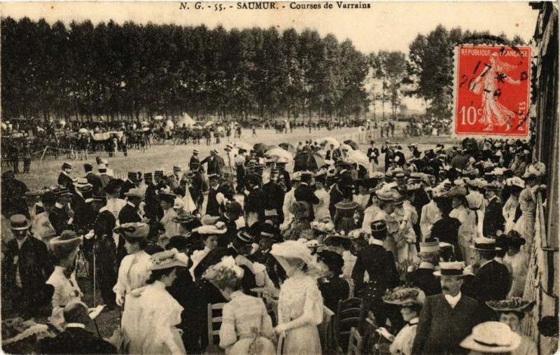 Carte postale ancienne Saumur - Courses de Varrains à Saumur