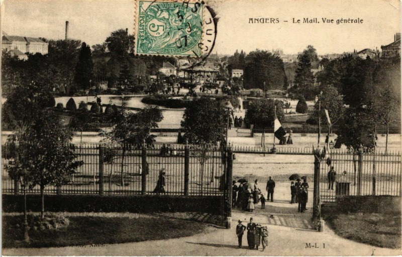 Carte postale ancienne Angers - La Mail vue générale à Angers