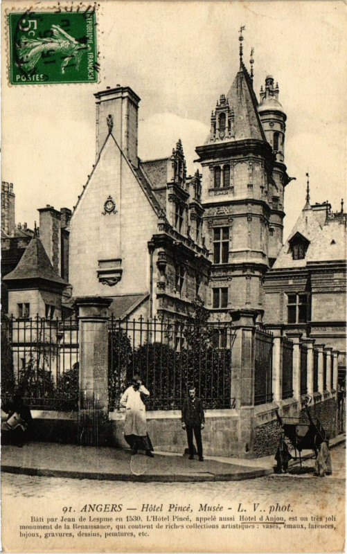 Carte postale ancienne Angers - Hotel Pince Musée à Angers