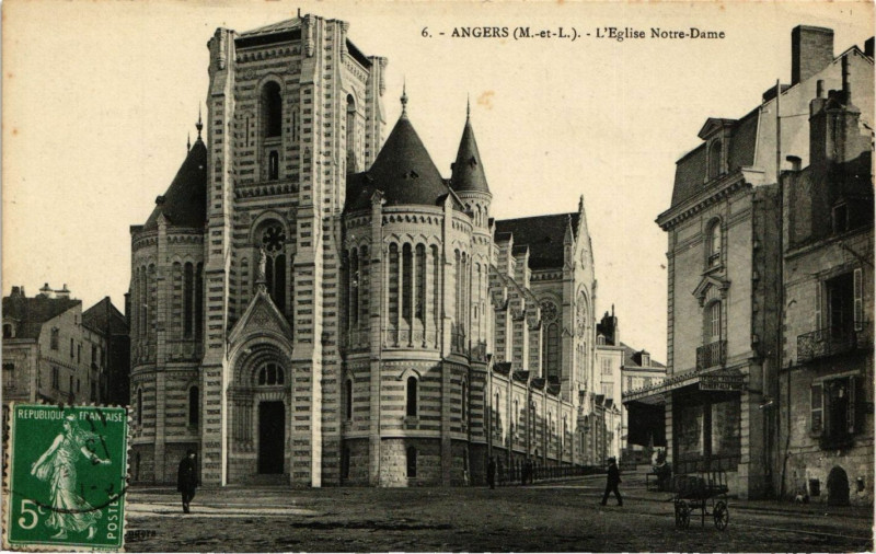 Carte postale ancienne Angers - L'Eglise N.-D. à Angers
