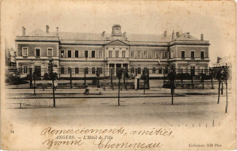 Carte postale ancienne Angers - L'Hotel de Ville à Angers