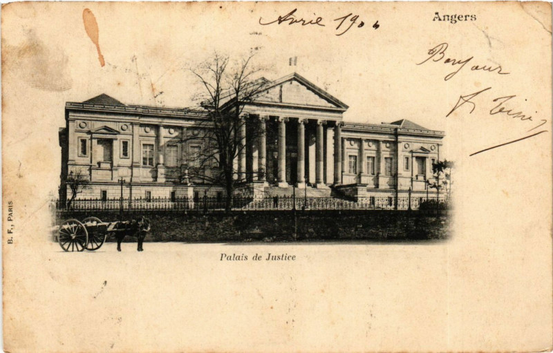 Carte postale ancienne Angers - Palais de Justice à Angers