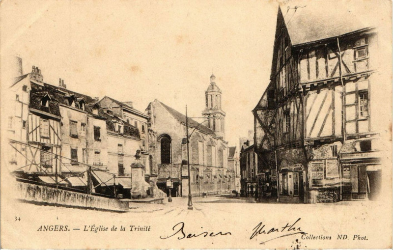 Carte postale ancienne Angers - L'Eglise de la Trinite à Angers