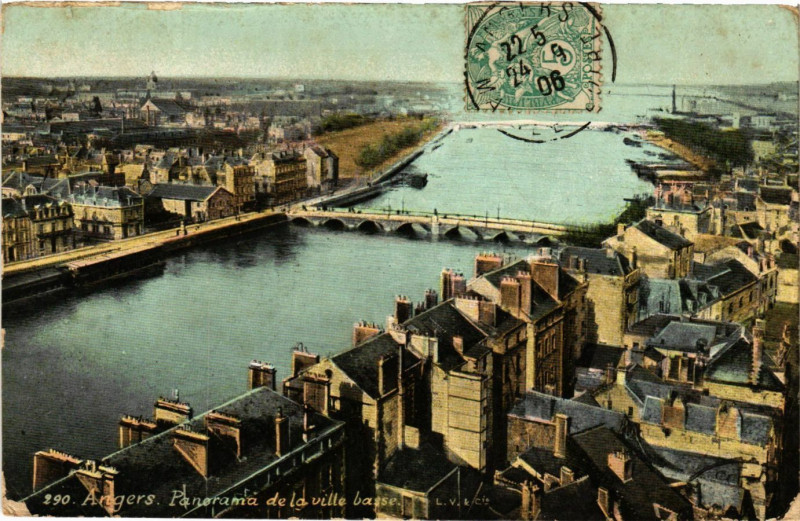 Carte postale ancienne Angers Panorama de la ville basse à Angers