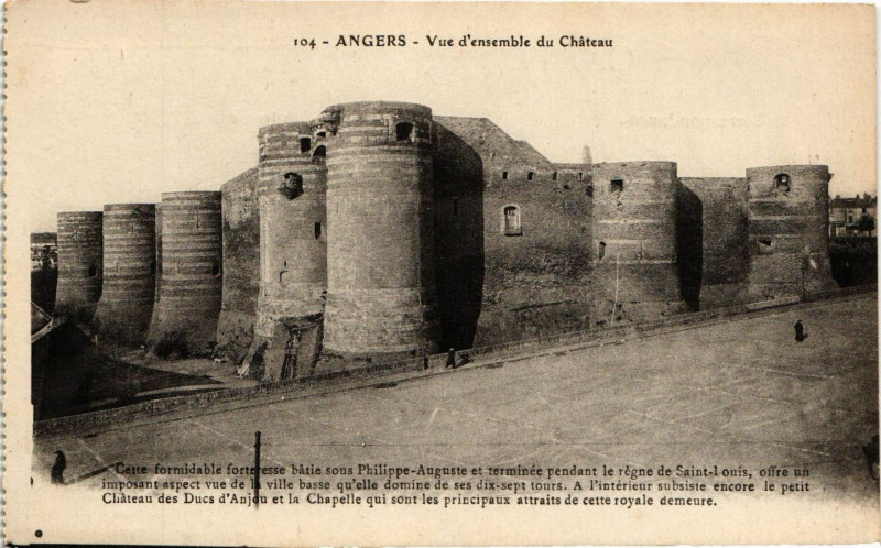 Carte postale ancienne Angers - Vue d'ensemble du Chateau à Angers
