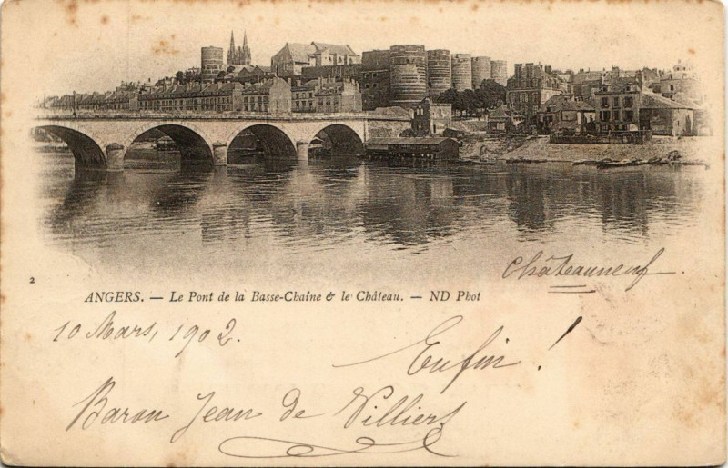 Carte postale ancienne Angers - Le Pont de la Basse-Chaine & le Chateau à Angers