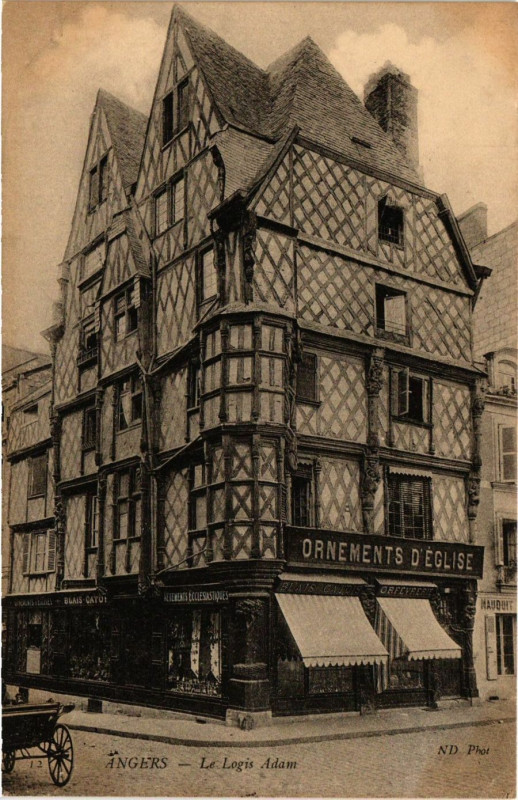 Carte postale ancienne Angers - Le Logis Adam à Angers