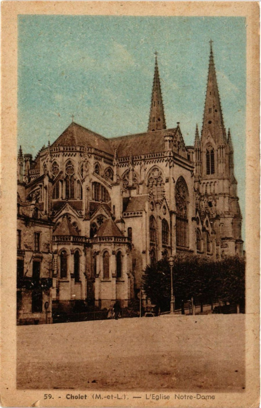Carte postale ancienne Cholet - L'Eglise N.-D. à Cholet