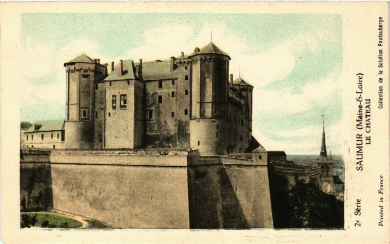 Carte postale ancienne Saumur Le Chateau à Saumur