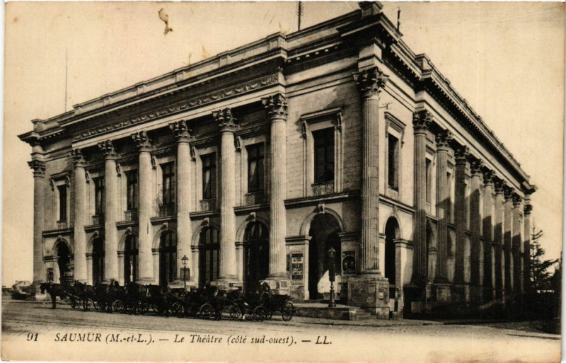 Carte postale ancienne Saumur - Le Théatre à Saumur