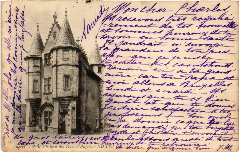 Carte postale ancienne Angers - Petit Chateau des Ducs d'Anjou à Angers