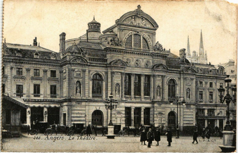 Carte postale ancienne Angers - Le Théatre à Angers