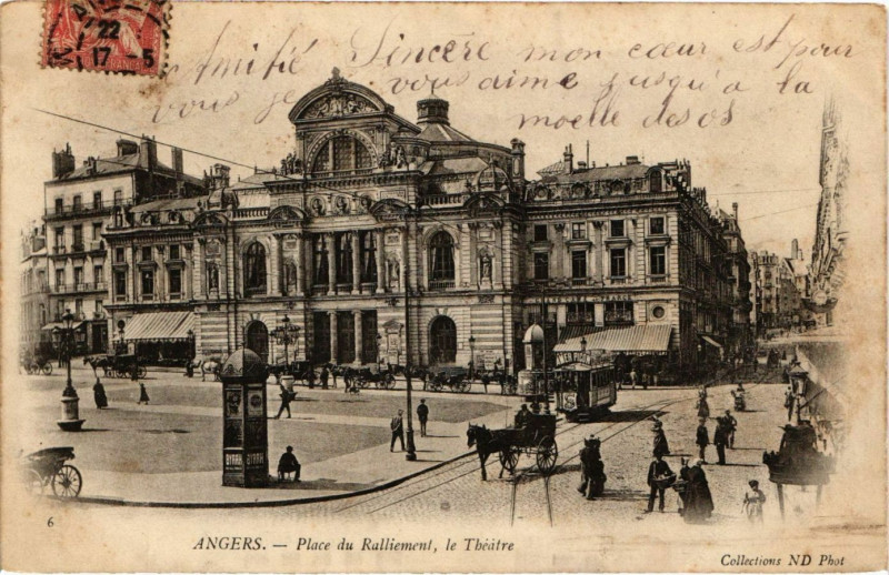 Carte postale ancienne Angers - Place du Ralliement le Théatre à Angers
