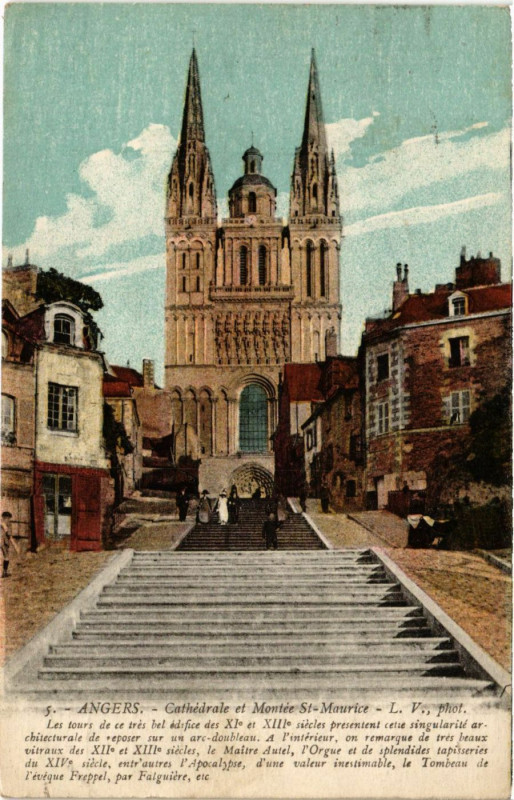 Carte postale ancienne Angers - Cathédrale et Montée Saint-Maurice à Angers
