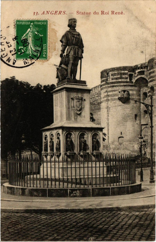 Carte postale ancienne Angers - Statue du Roi René à Angers