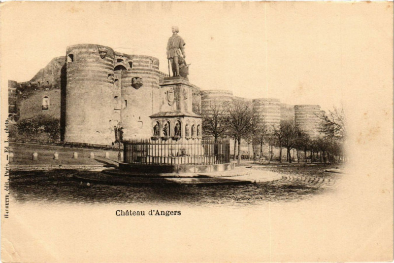 Carte postale ancienne Chateau d'Angers à Angers