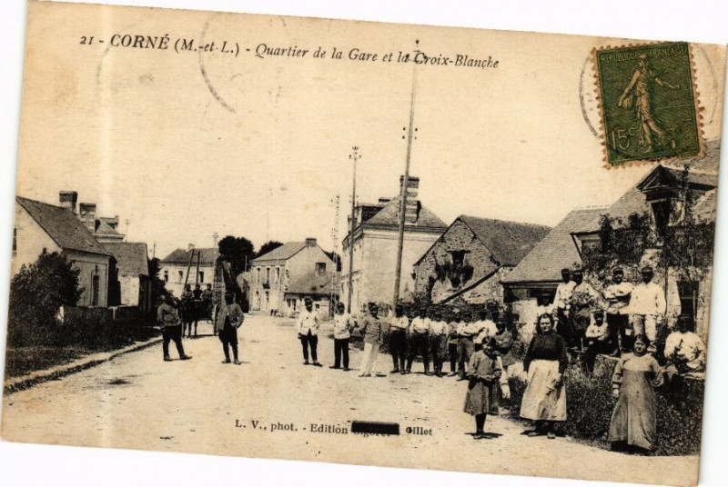 Carte postale ancienne Corne - Quartier de la Gare et la Croix-Blanche