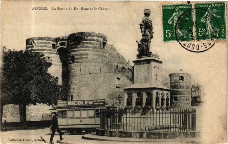 Carte postale ancienne Angers - La Statue du Roi René et le Chateau à Angers