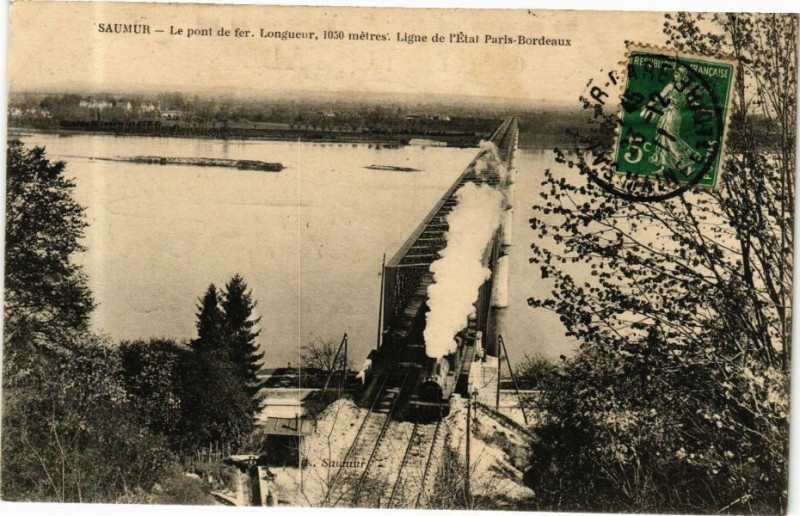 Carte postale ancienne Saumur - Le pont de fer. à Saumur