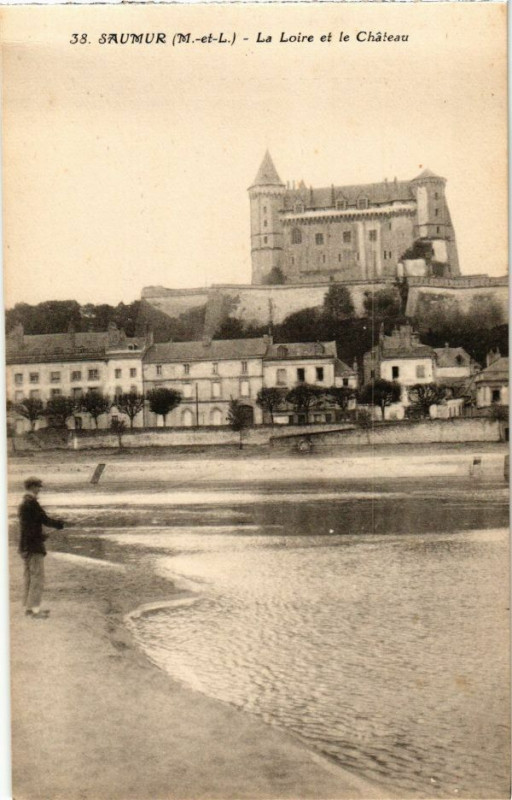 Carte postale ancienne Ssumur - La Loire et le Chateau à Loiré