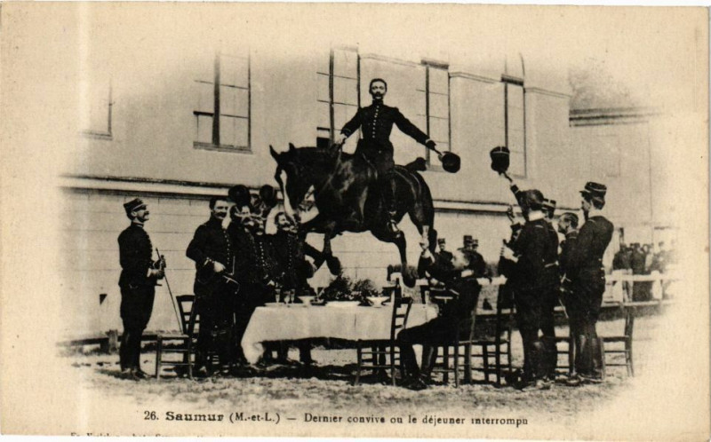 Carte postale ancienne Saumur - Dernier convive ou le dejeuner interrompu à Saumur