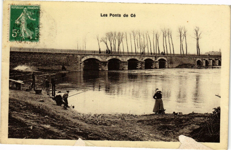 Carte postale ancienne Les Ponts-de-Ce