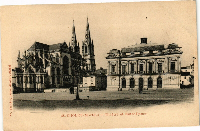 Carte postale ancienne Cholet-Théatre et N.-D. à Cholet
