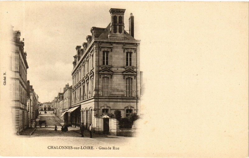 Carte postale ancienne Chalonnes-sur-Loire-Grande Rue à Loiré