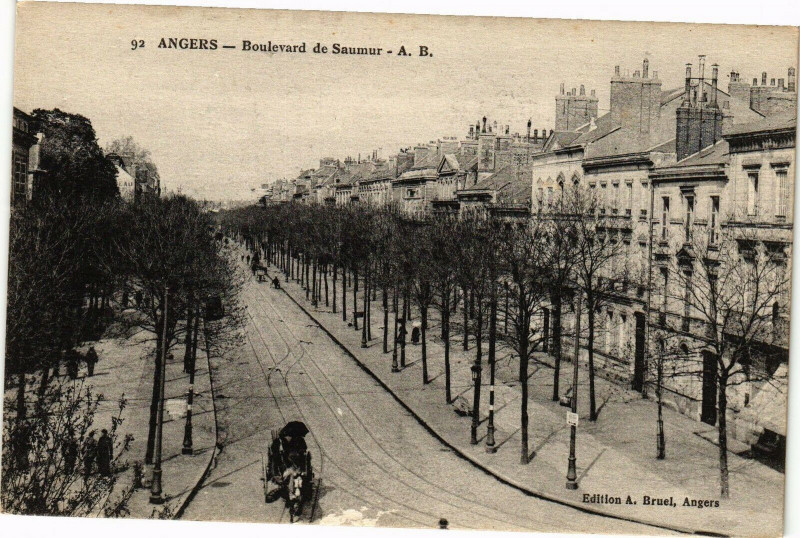 Carte postale ancienne Angers - Boulevard de Saumur à Angers