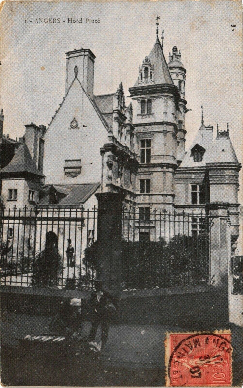 Carte postale ancienne Angers - Hotel Pince à Angers