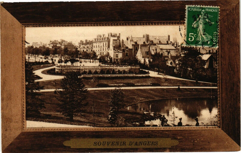 Carte postale ancienne Souvenir d'Angers à Angers