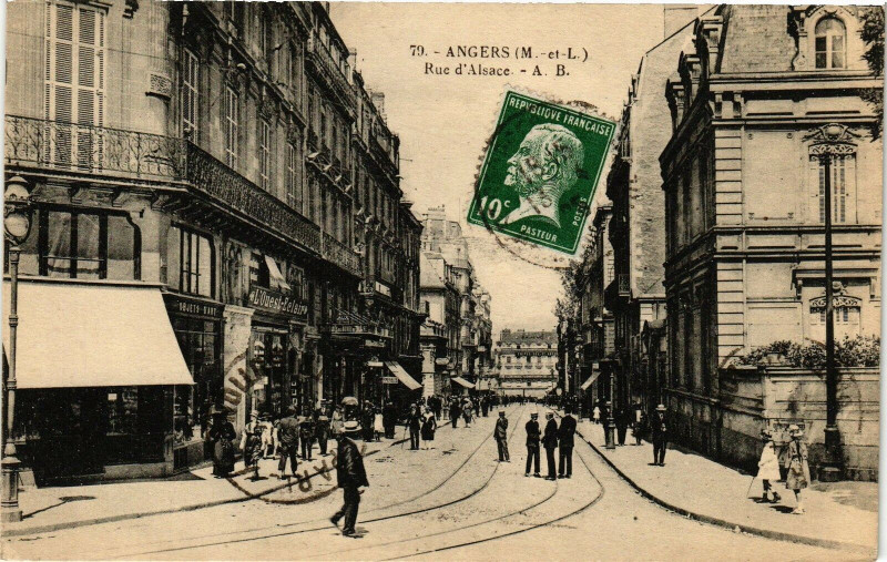 Carte postale ancienne Angers-Rue d'Alsace à Angers