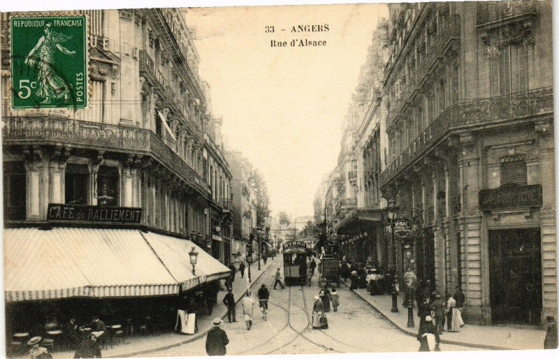 Carte postale ancienne Angers-Rue d'Alsace à Angers