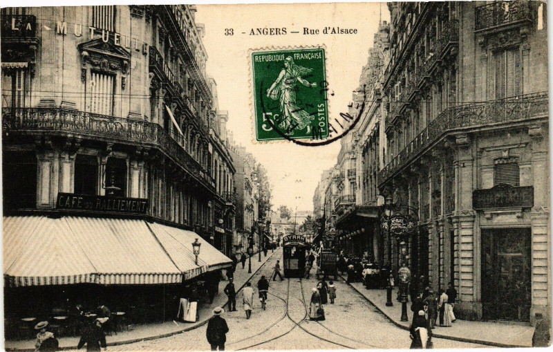 Carte postale ancienne Angers-Rue d'Alsace à Angers