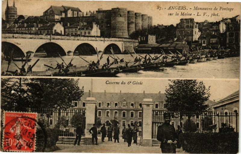 Carte postale ancienne Angers-Manoeuvres de Pontage sur la Maine à Angers