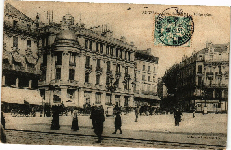 Carte postale ancienne Angers-Hotel des Postes et Telegraphes à Angers