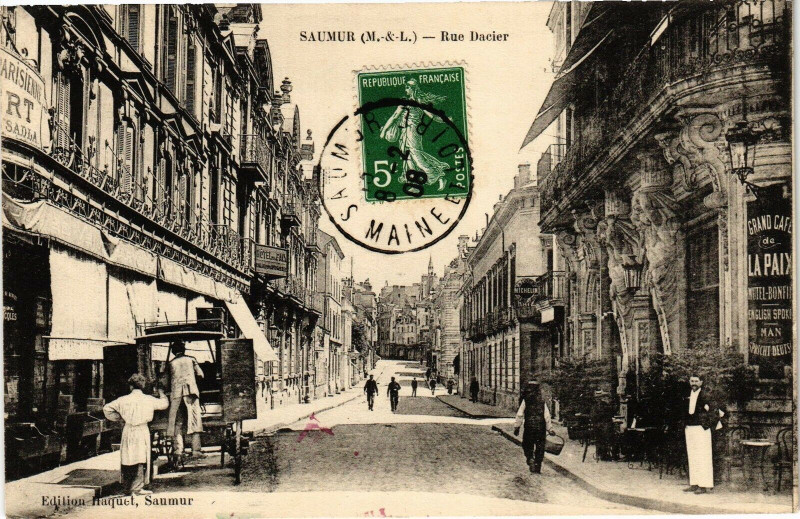 Carte postale ancienne Saumur (M.-&-L.) - Rue Dacier à Saumur