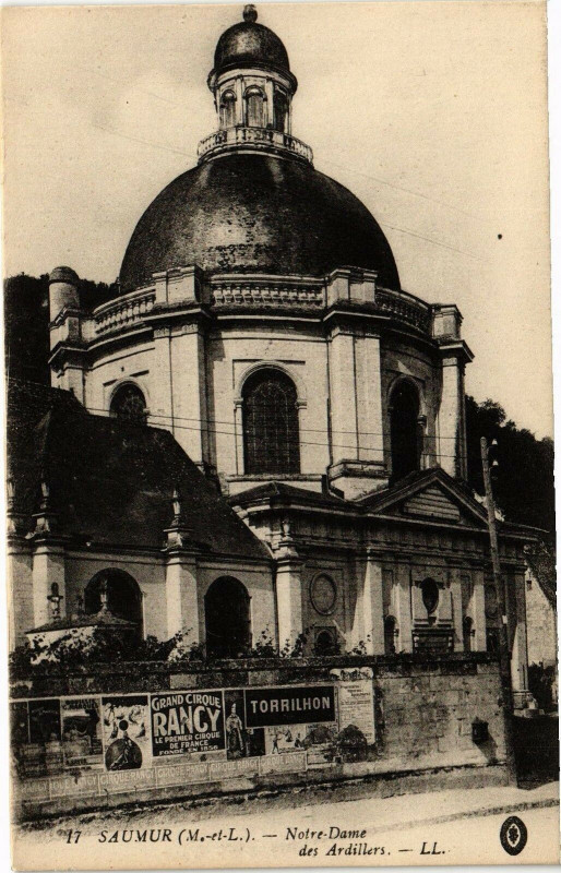 Carte postale ancienne Saumur - N.-D. des Ardillers à Saumur