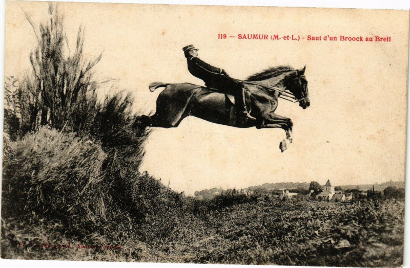Carte postale ancienne Saumur - Saut d'un Brook au Breil à Saumur