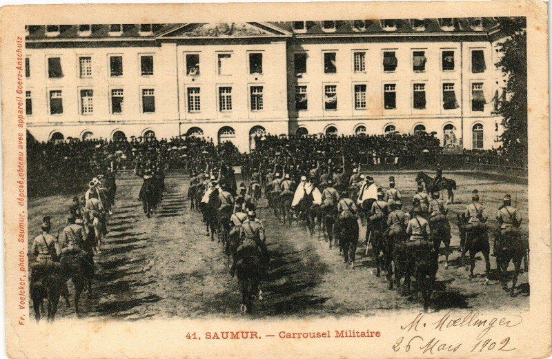 Carte postale ancienne Saumur Carrousel Militaire à Saumur
